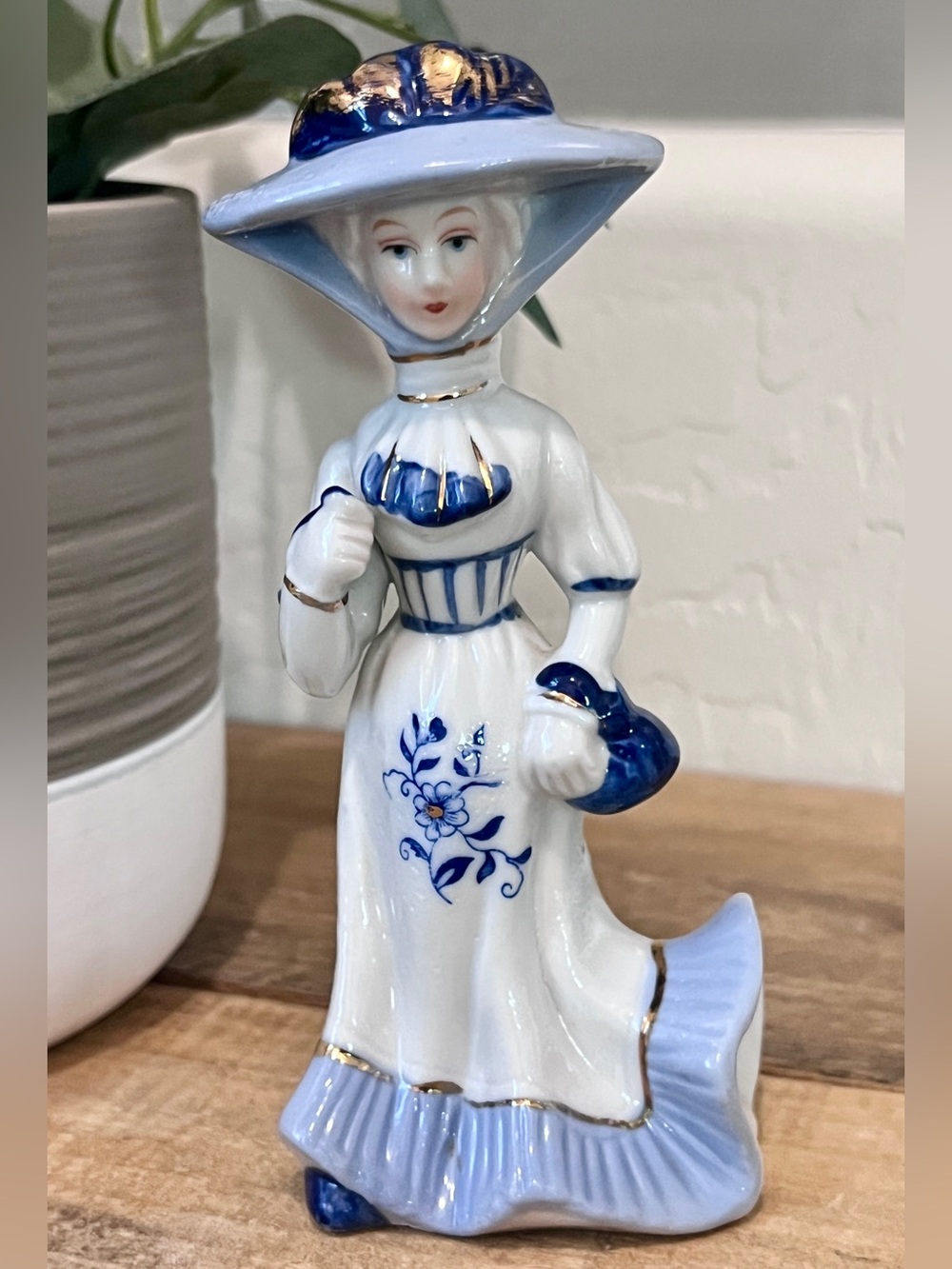 Vtg Porcelain Southern Belle Lady 6” Figurine Blue White Gold Victorian Decor - Picture 1 of 5